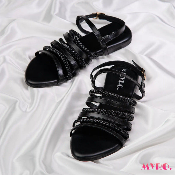 Stravia Strappy