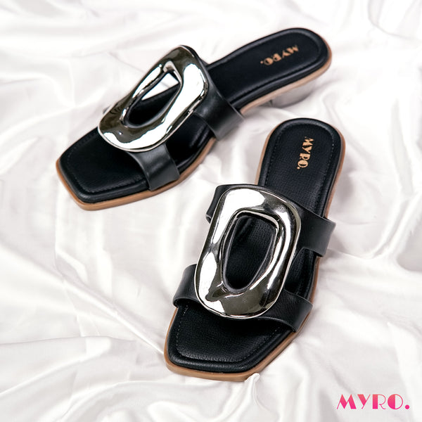 Suri Low Heel