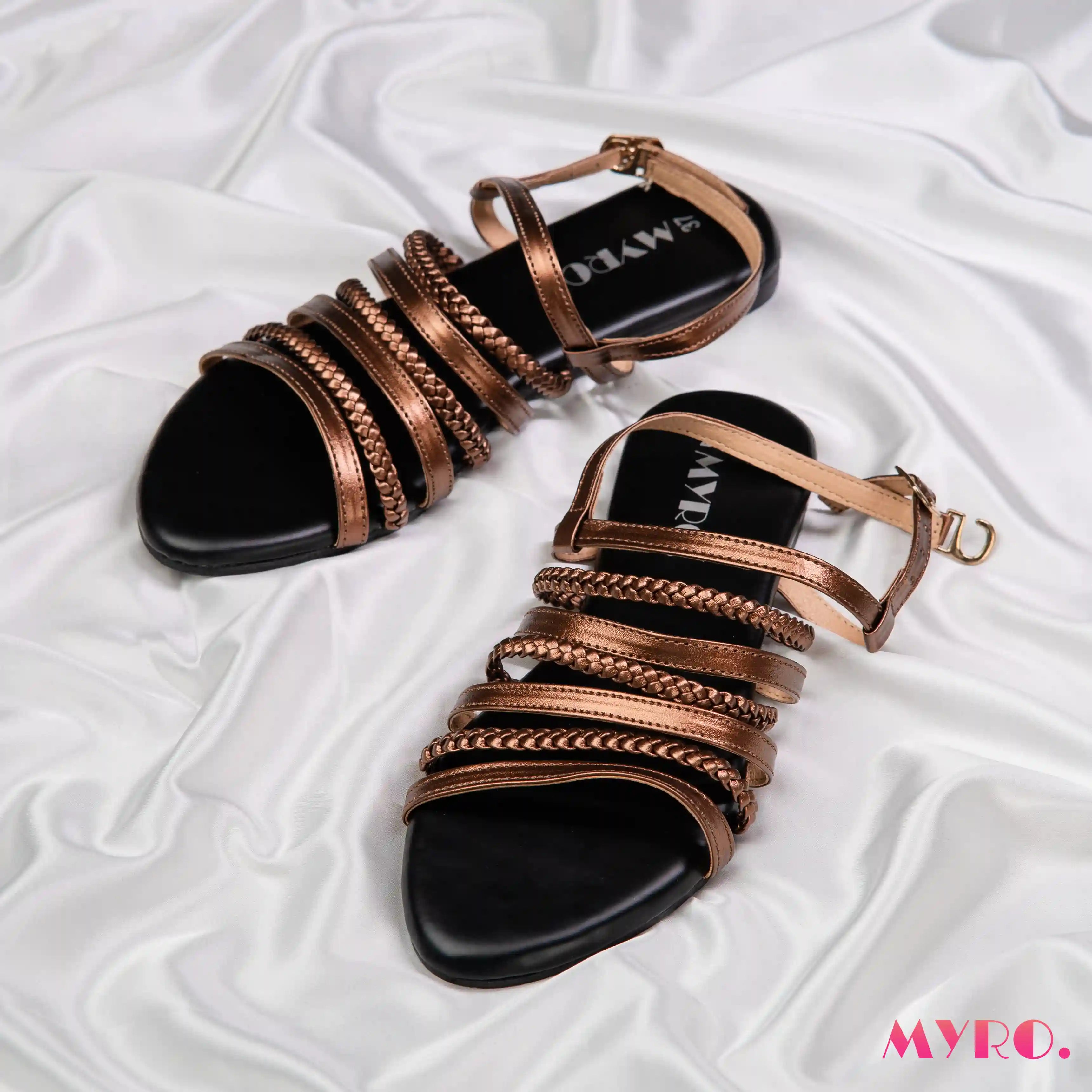 Stravia Strappy