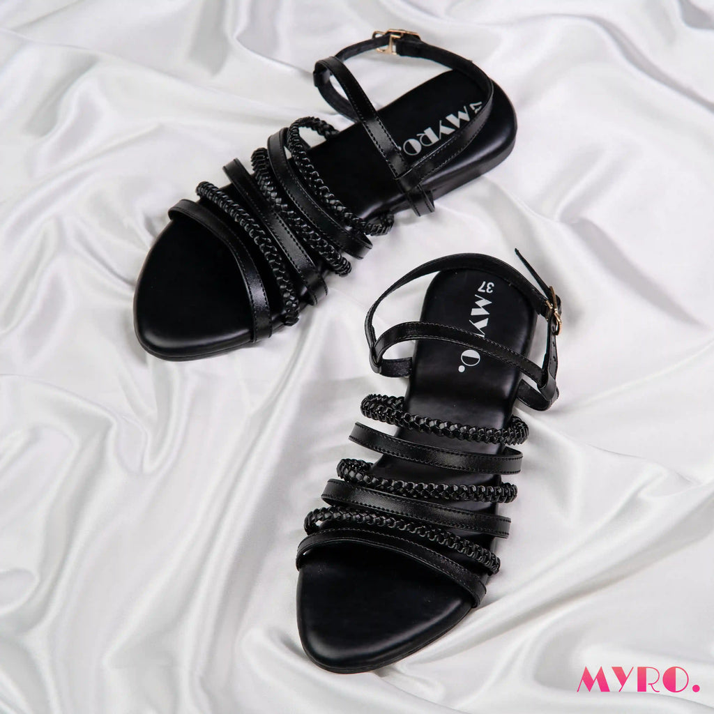 Stravia Strappy