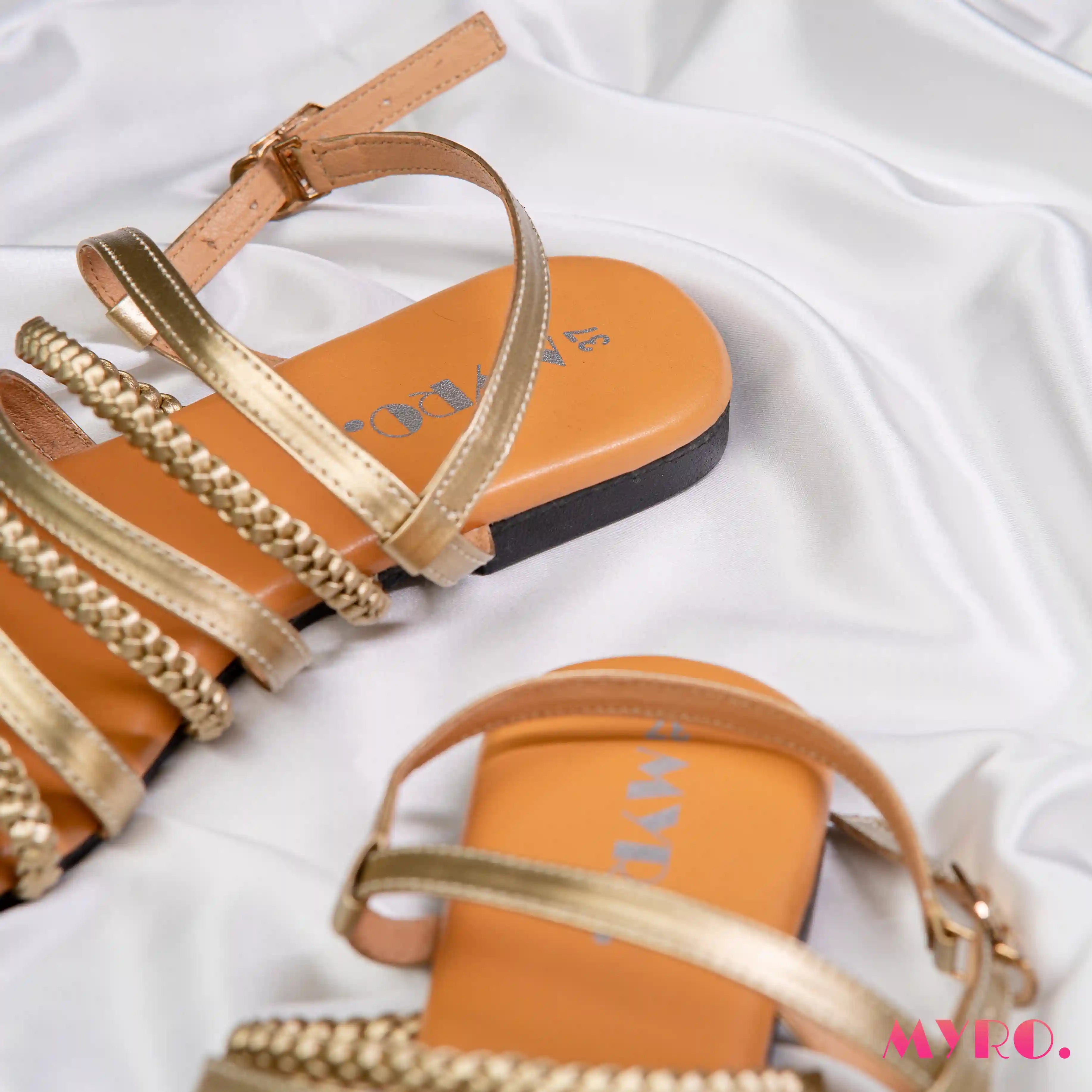 Stravia Strappy