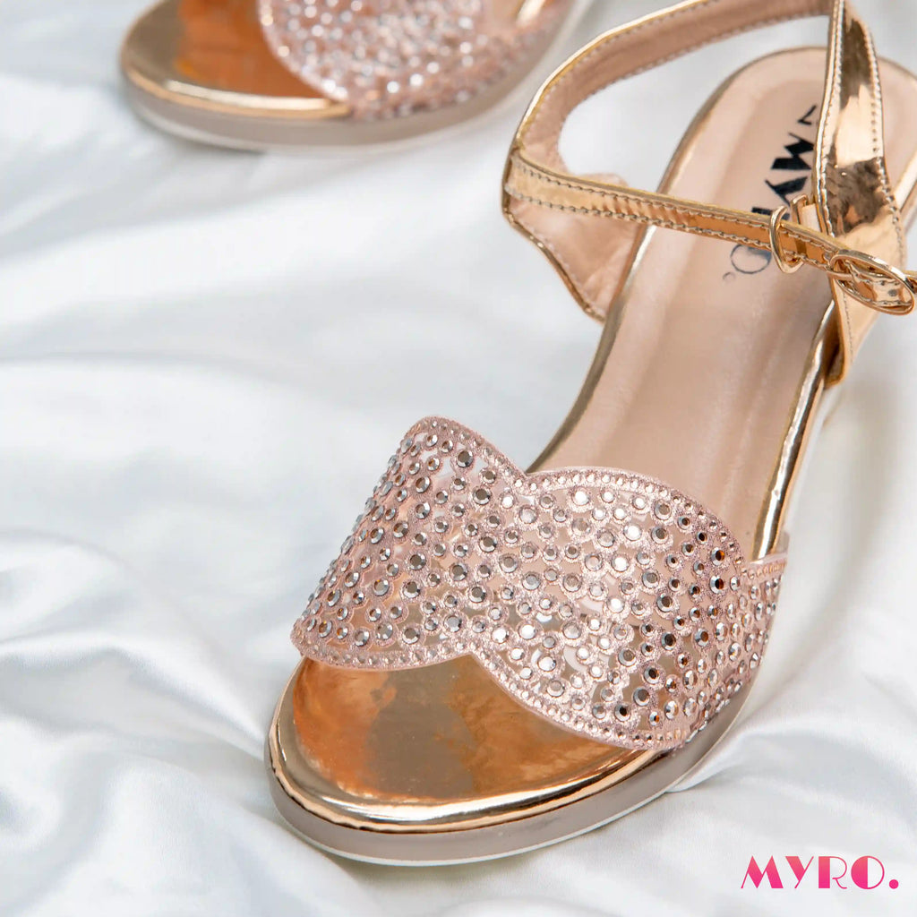 Shinora Heel