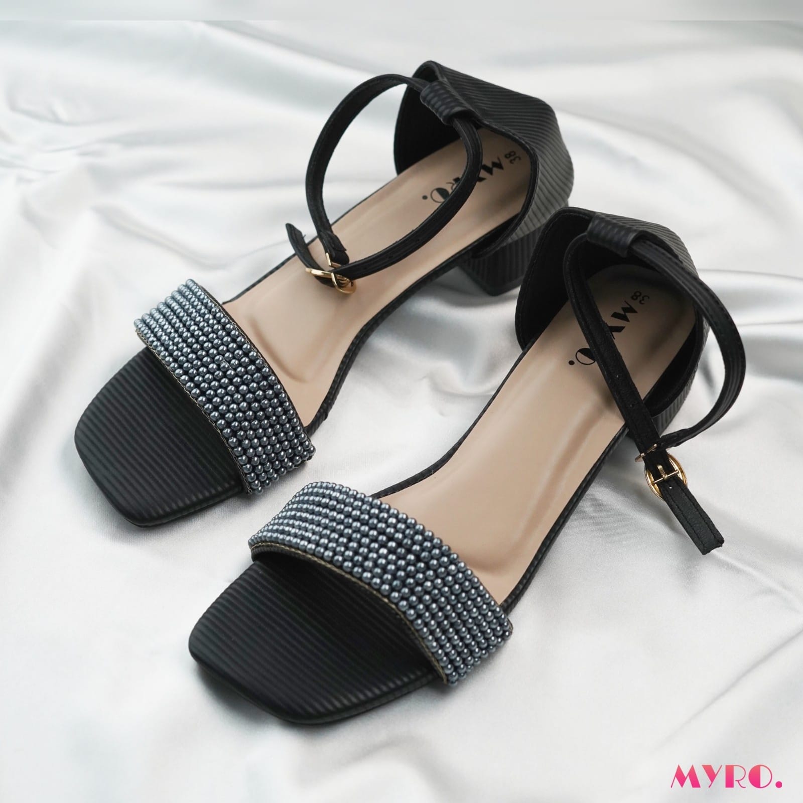 Alvia Black Heel - MYRO