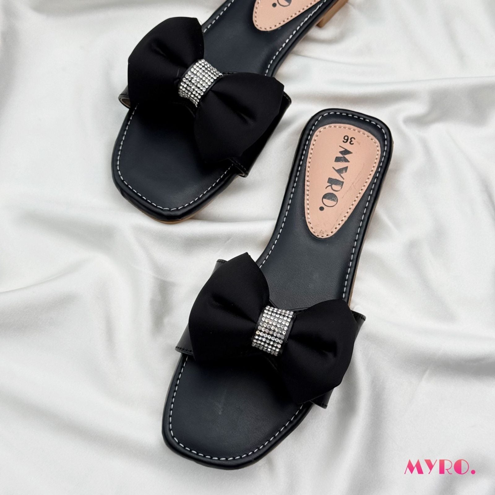 Bowza Black Slide - MYRO