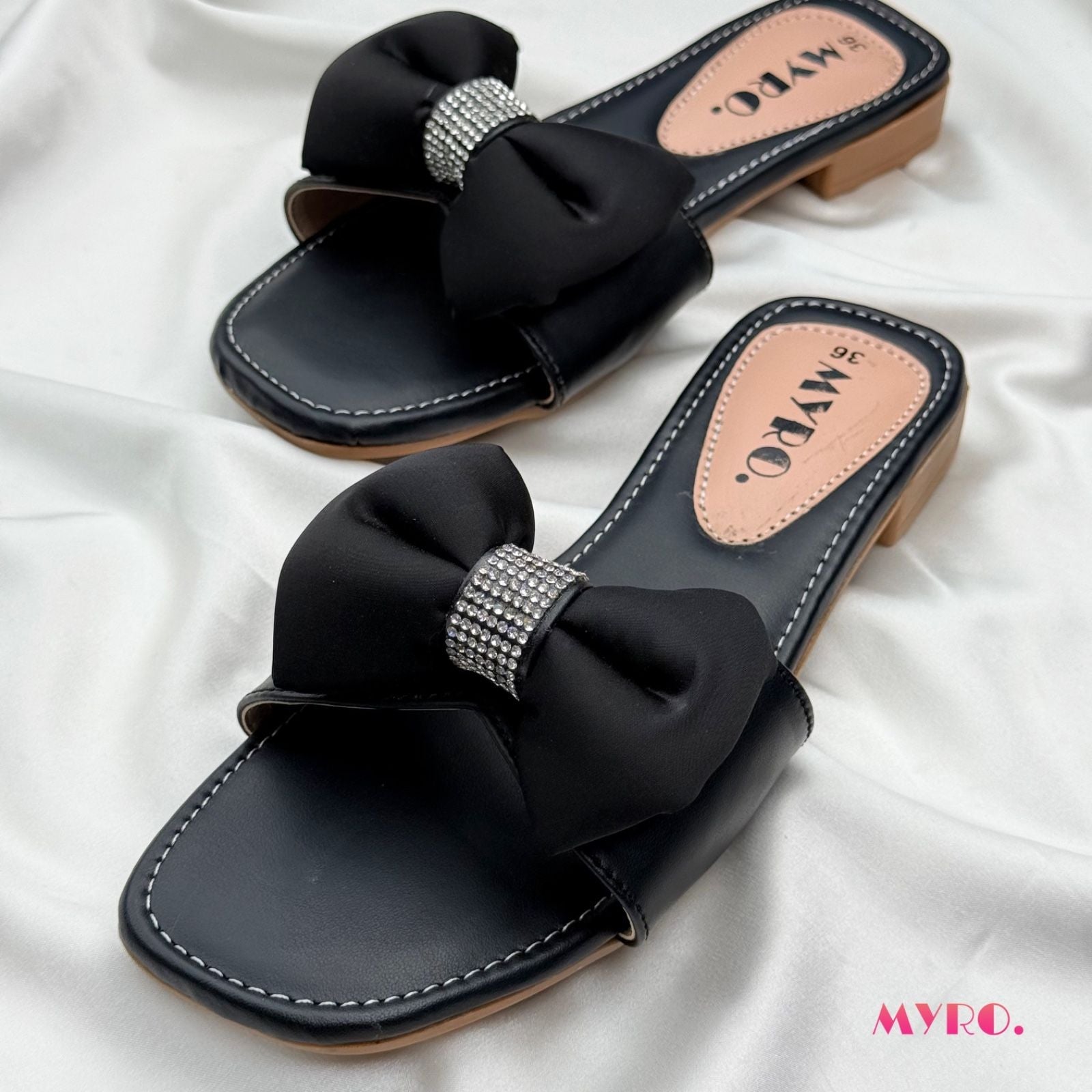 Bowza Black Slide - MYRO