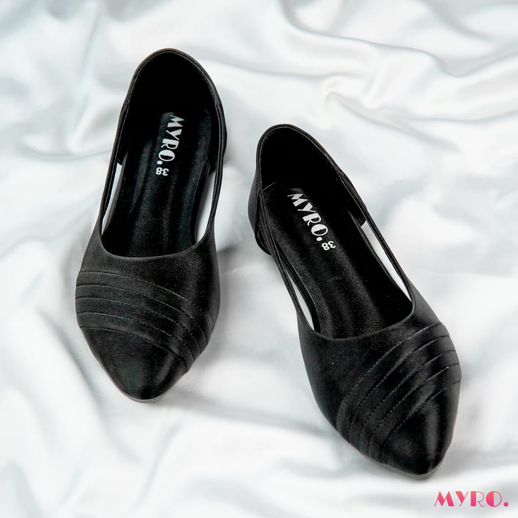 Fuze Black Mules - MYRO