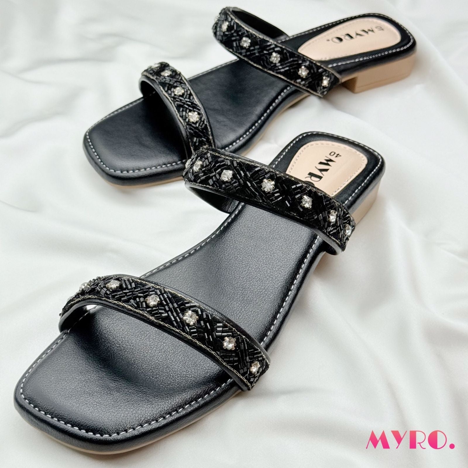 Insia Black Flat - MYRO