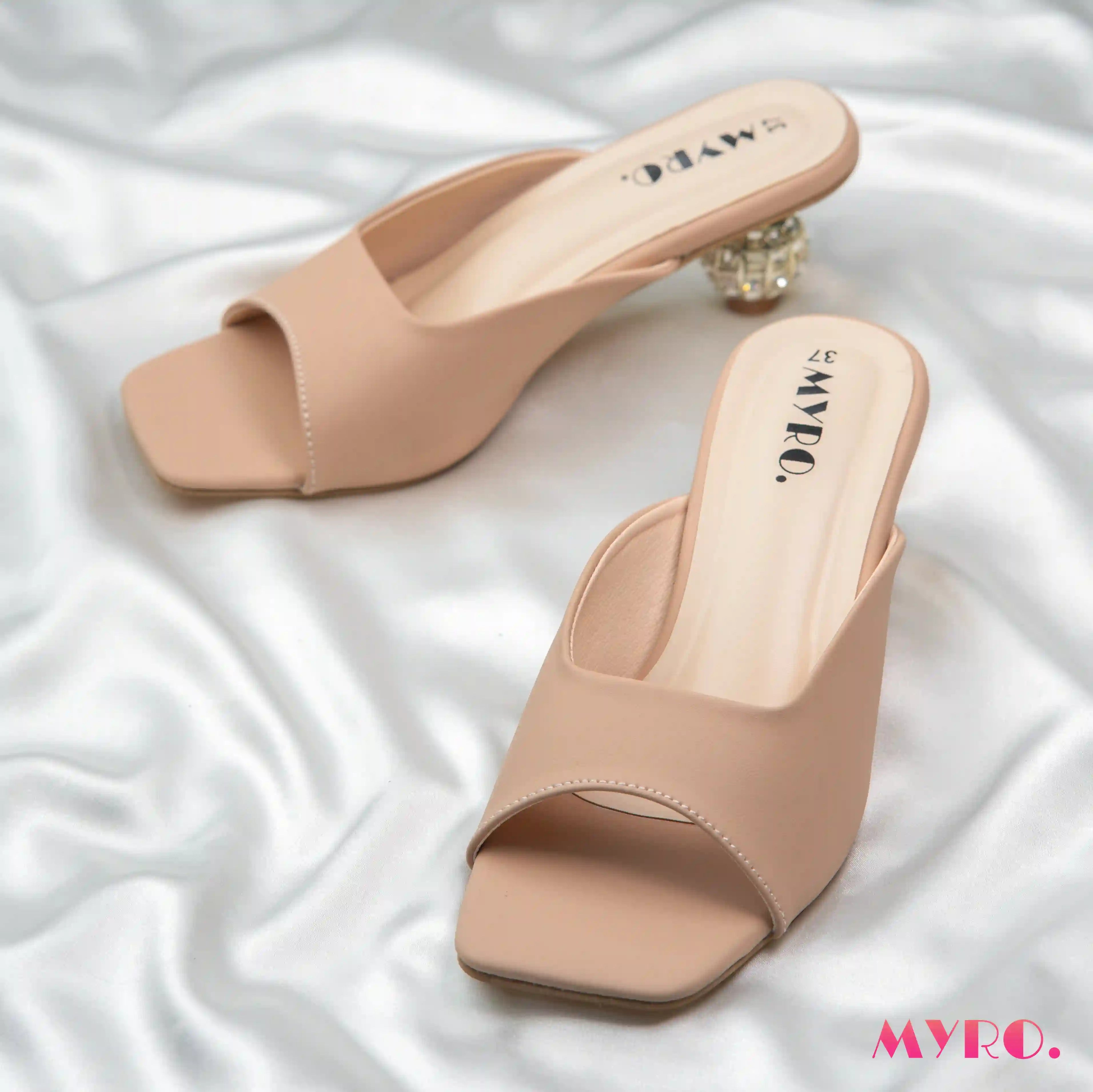 Ivory Cream Heel - MYRO