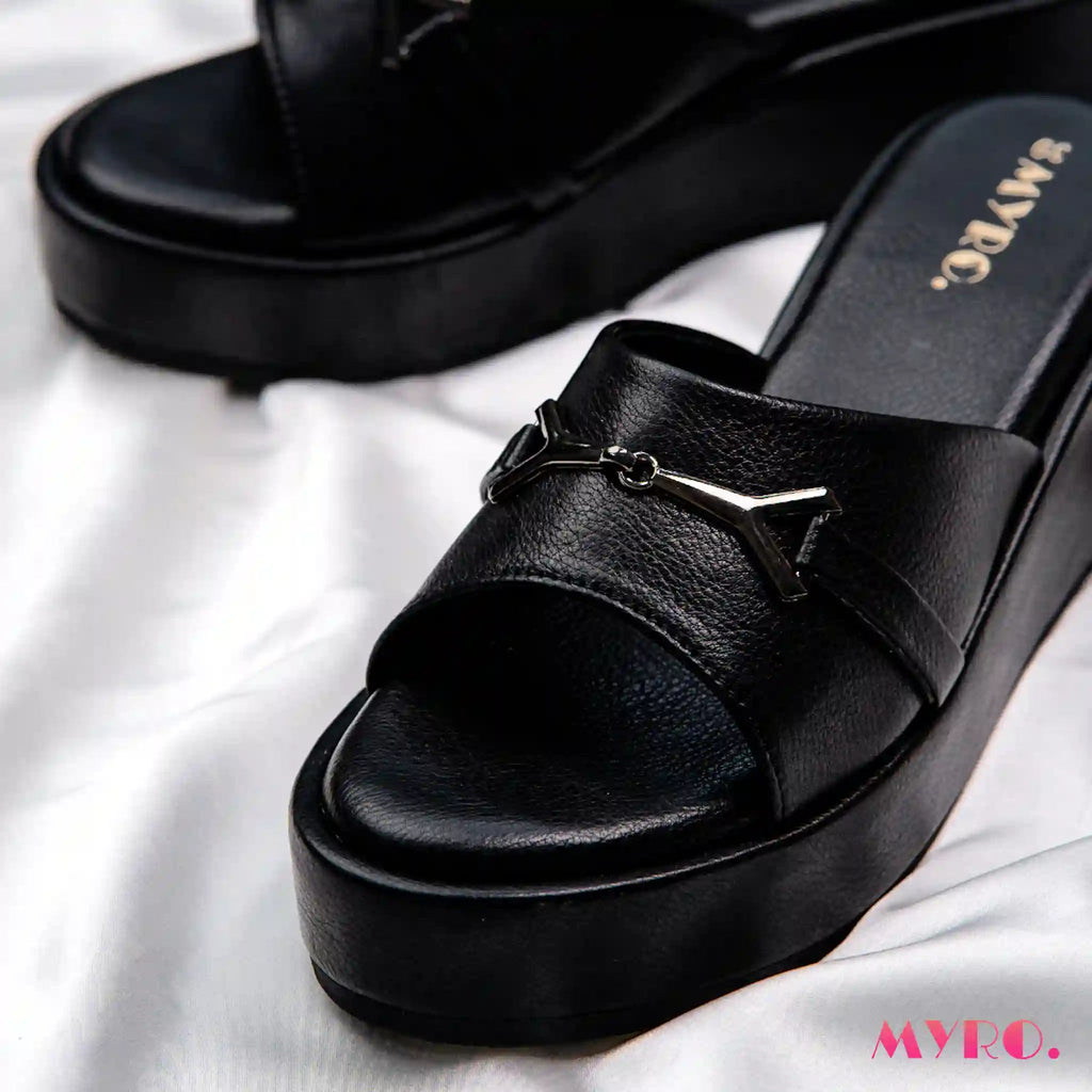 Izo Black Boston - MYRO