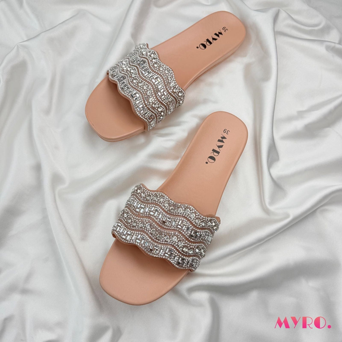 Luxy Silver Slide - MYRO