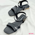 Nisa Black Flat - MYRO