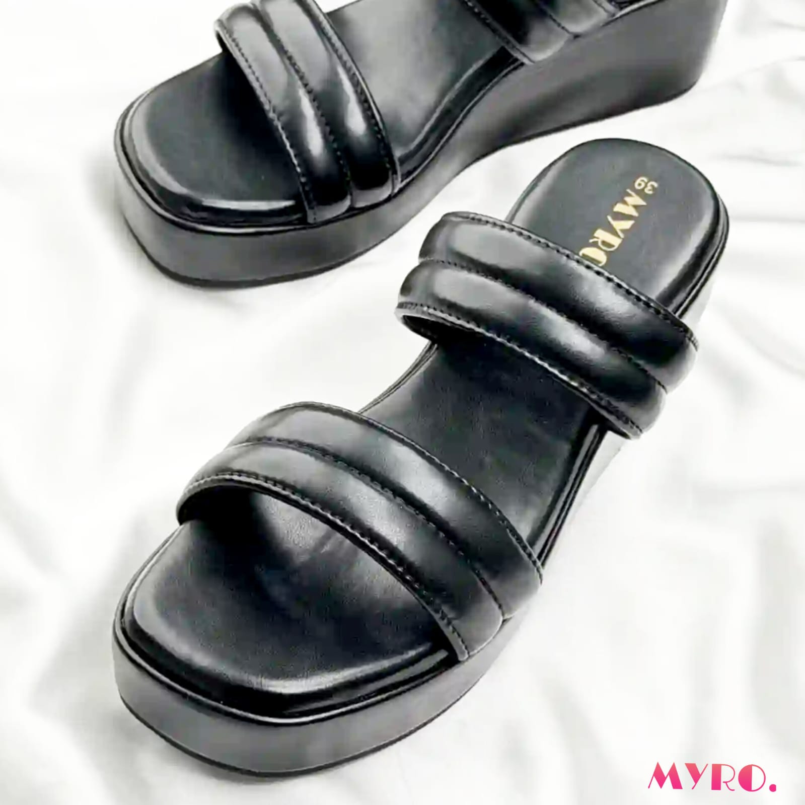 Nuvia Black Boston Heel - MYRO