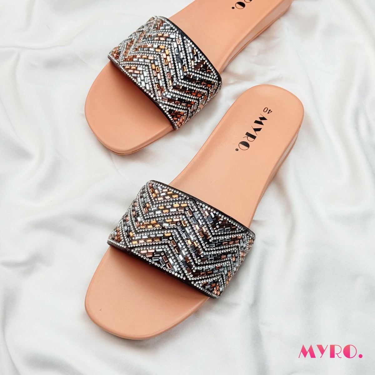 Relaxa Black Slide - MYRO