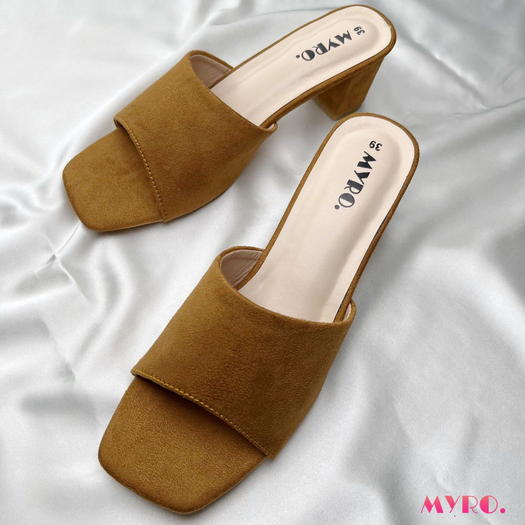 Valentine Black Heel - MYRO