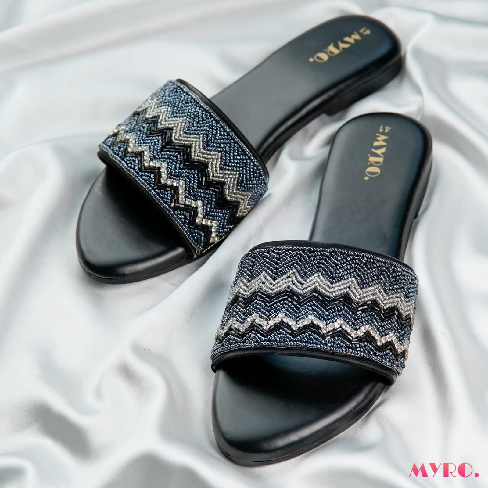 Zuri Zardosi Black Slide - MYRO