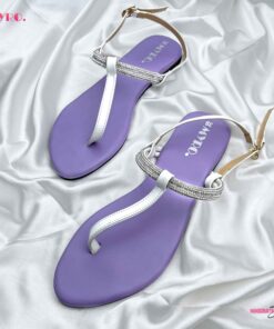 Cierra Lavender Thongs