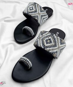 Tehzeeb Zardosi Chappal
