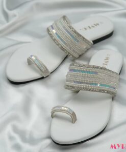 Fiza White Chappal