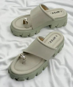 Jumbo Cream Boston Heel