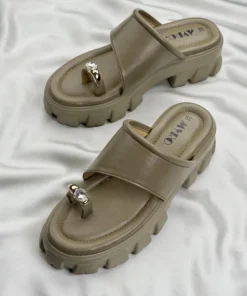 Jumbo Olive Boston Heel