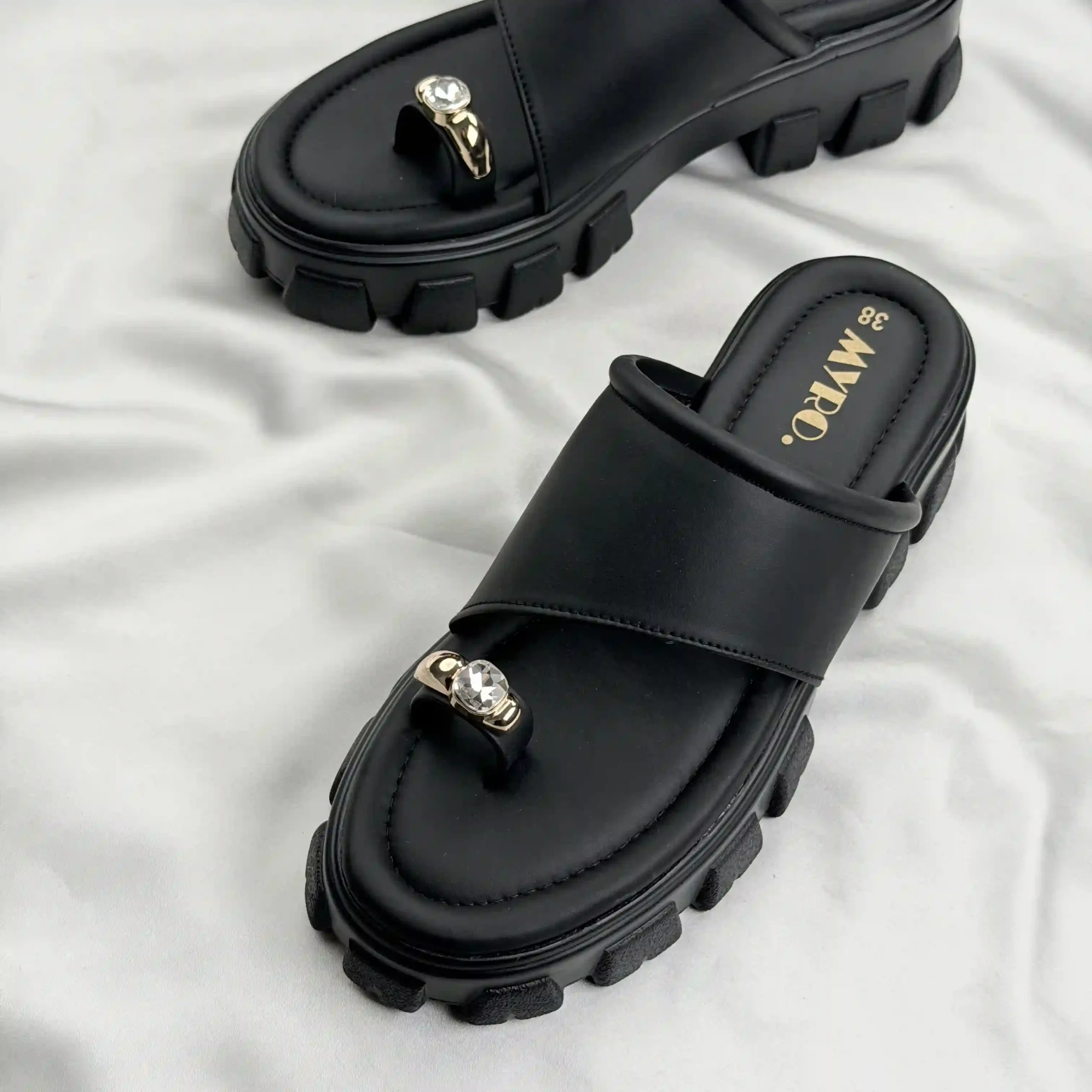 Jumbo Black Boston Heel - Image 4